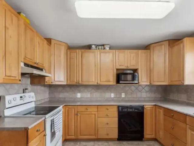 For Rent 6 Bedroom House Edmonton AB DLS104990978