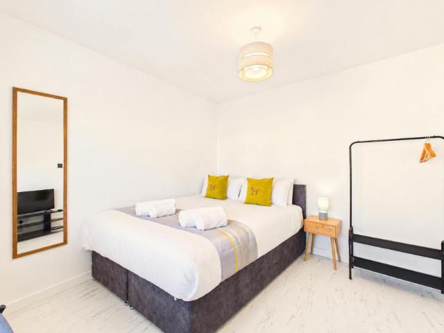 For Rent 6 Bedroom House Evesham Evesham DS106225345