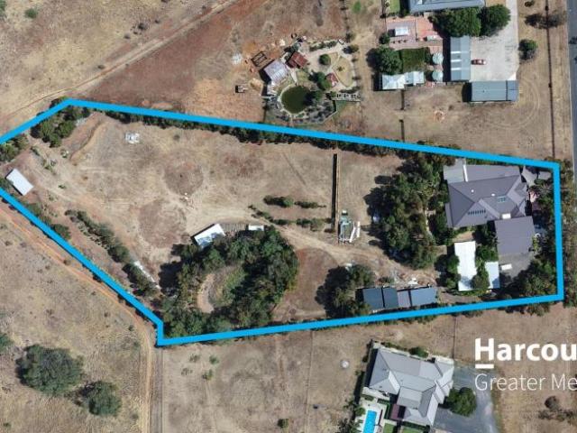 For Rent 6 Bedroom House Hopetoun Park VIC DS106145207
