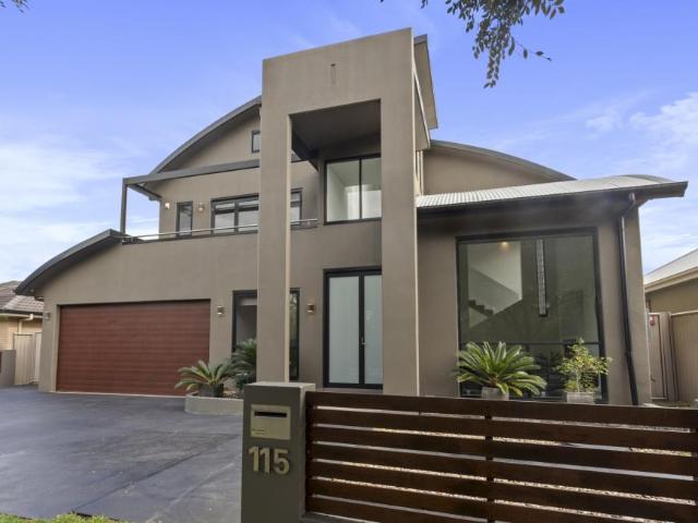 For Rent 6 Bedroom House HARRINGTON PARK NSW DS105656130