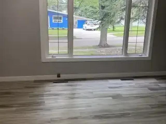 For Rent 6 Bedroom House St. Albert AB DS104991525