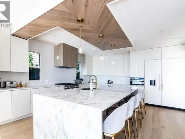 For Rent 6 Bedroom House Vancouver BC DS105859664