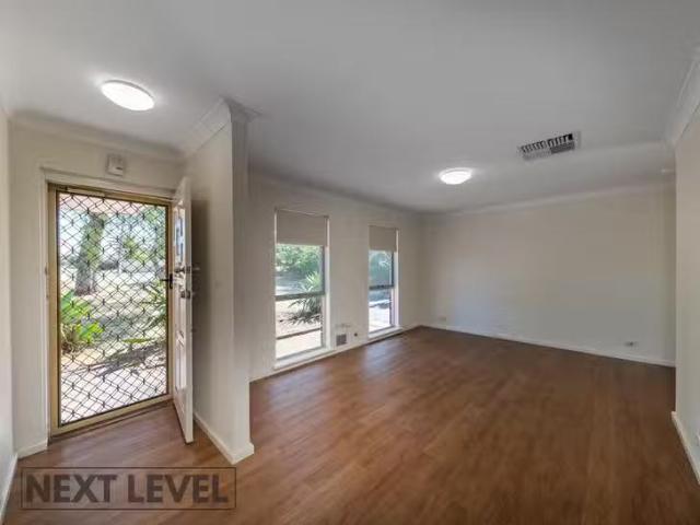 Deal! 6 Belgrade Road, Wanneroo, WA 6065