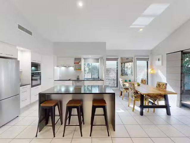 Unique 6 Cuba Court, Parrearra, QLD 4575