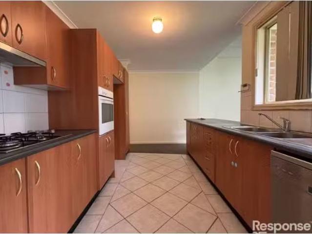 Cozy 6 Dungara Crescent, Stanhope Gardens House for rent List.