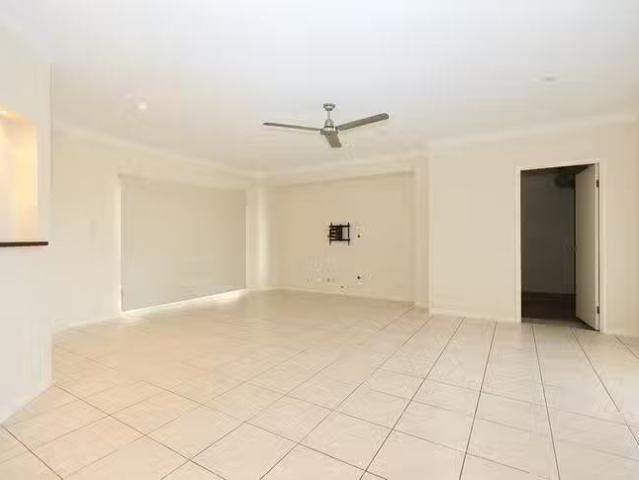 For Rent! 6 Julia Percy Close, Bentley Park, QLD 4869