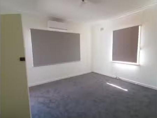 For Rent! 6 Jenkin Street, TAMWORTH House for rent Listed by.