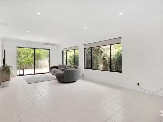 Charming 6A Ralston Road, Kardinya, WA 6163