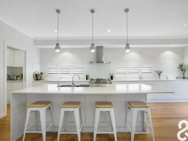 For Rent! 73 Bassetts Road, Doreen, VIC 3754