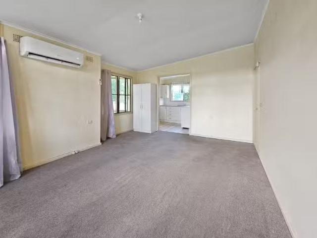 Deal! 70 Wandobah Road, Gunnedah House for rent Listed by Lea.