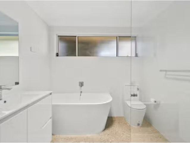 Charming 7/12 Lang Street, Woonona Apartment for rent Listed.