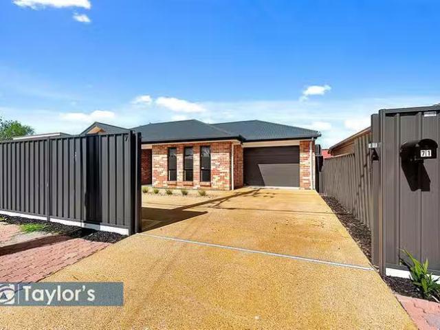 Charming 71 Lyons Road, Windsor Gardens, SA 5087