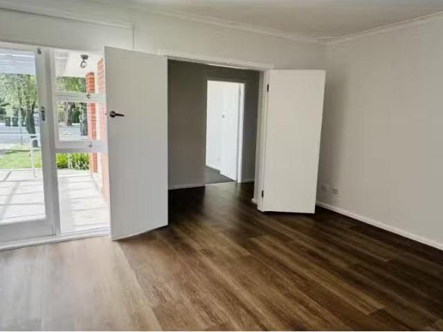 Charming 72 Prince Street, Orange House for rent Listed by Ja.