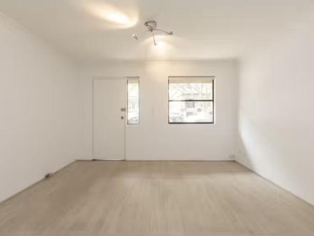 Cozy 7/30 Bray Street, ERSKINEVILLE Townhouse for rent Listed.