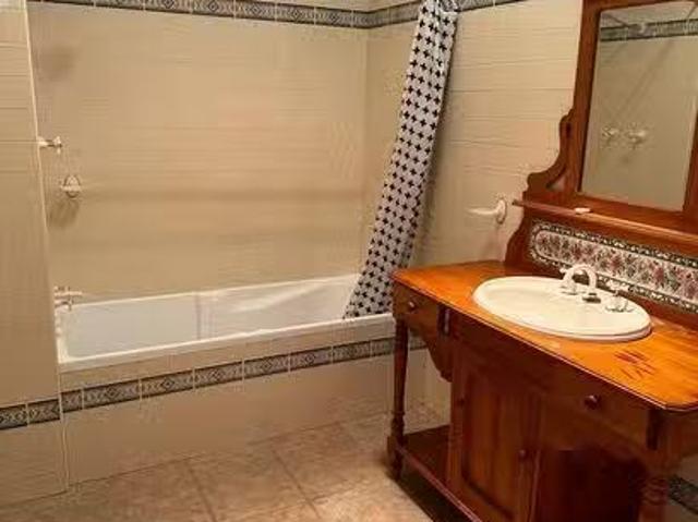 Deal! 77 Hannan Street, Kalgoorlie, WA 6430