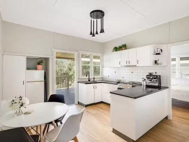 Rental! 77 Stephen Street, Harristown, QLD 4350