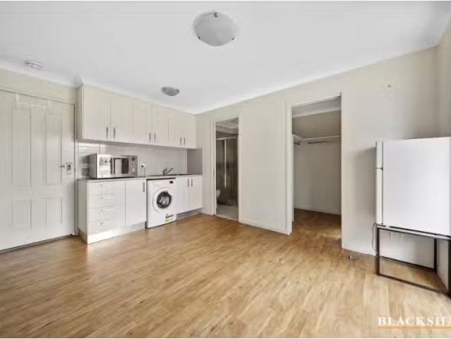 Charming 77B Bissenberger Crescent, Kambah Apartment for rent.