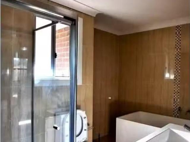 Nice 7/4 6 Boonderoo Avenue, Glenwood Apartment for rent List.