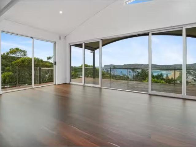 Cheap 74 Tramway Road, North Avoca House for rent Listed by A.
