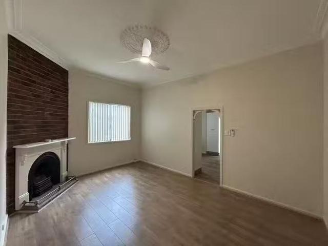 Charming 74 Eleanor Street, Rosehill, NSW 2142