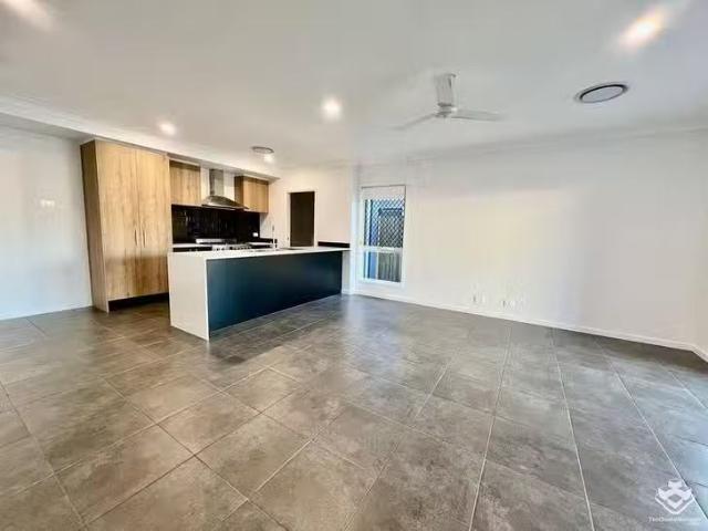 Just in! 75 Loupos Street, Pallara, QLD 4110