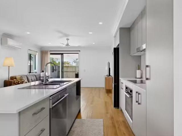 Nice 7/6 Bantry Court, EAGLEBY, QLD 4207 House for Rent