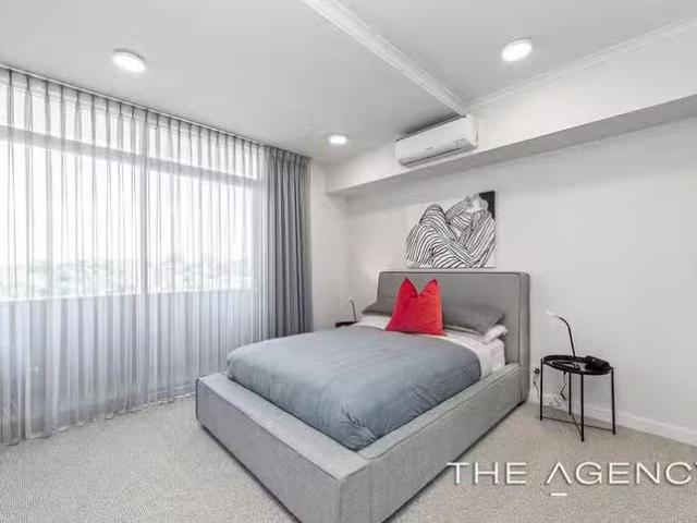 New 78/1 Silas Street, East Fremantle, WA 6158