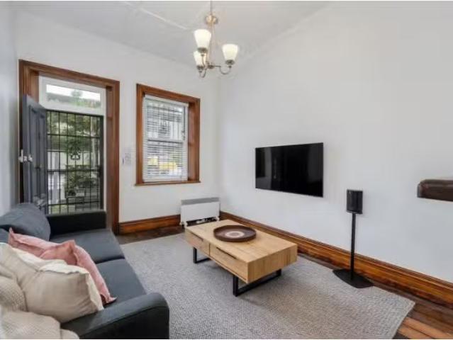 For Rent! 78 Laman Street, Cooks Hill Townhouse for rent List.