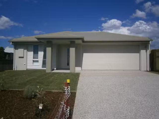 Just in! 79 Cordeaux Crescent, Redbank Plains, QLD 4301