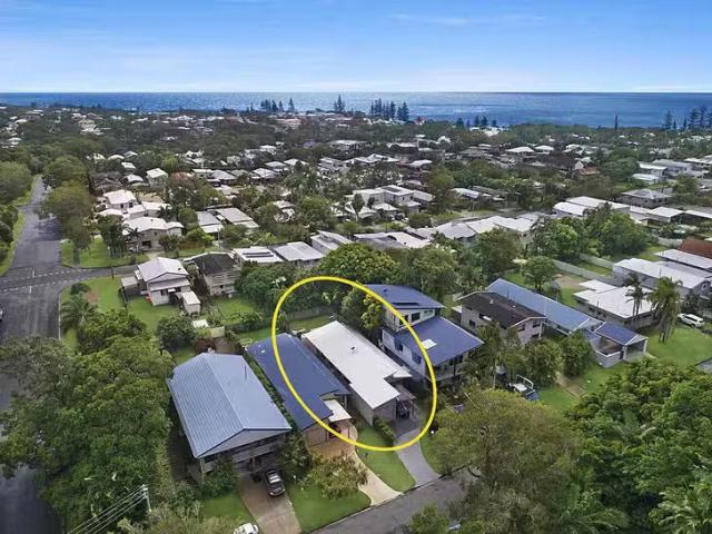 Unique 79 Grigor Street, Moffat Beach, QLD 4551