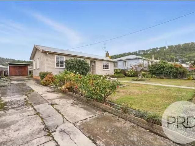 Deal! 7 Nicholson Street, NEW NORFOLK House for rent Listed b.