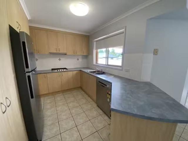 Just in! 7 Banksia Street, WEST ALBURY House for rent Listed.