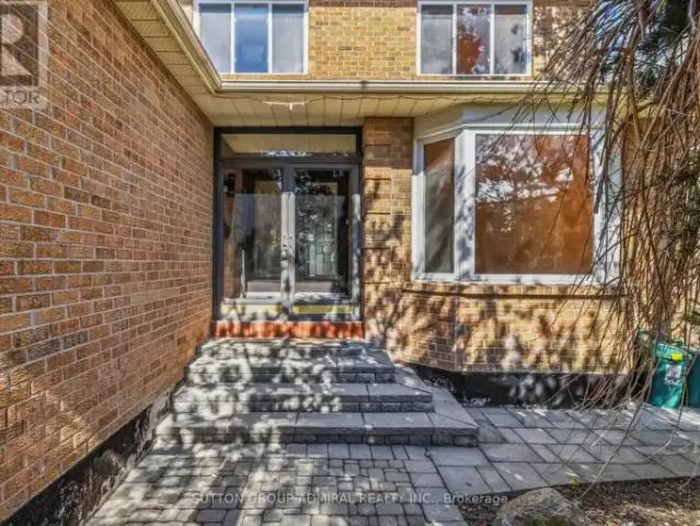 For Rent 7 Bedroom House Richmond Hill ON DS101879495