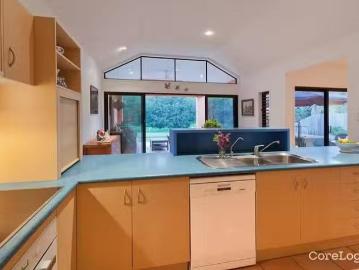 Rental! 7 Brompton Place, Brookfield, QLD 4069
