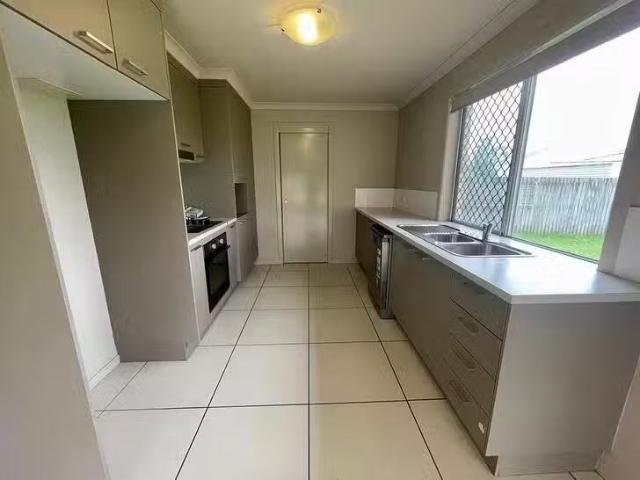 Rental! 7 Doongarra Crescent, Gracemere, QLD 4702