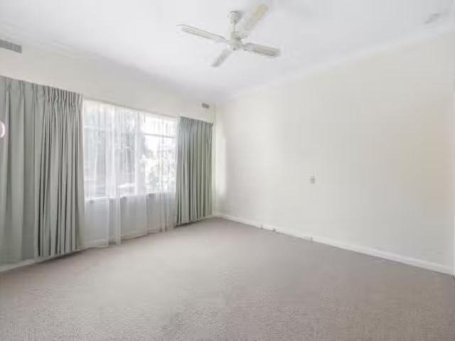 Nice 7 Howitt Street, Black Hill VIC 3350 House For Lease