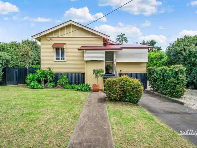 Deal! 7 Kingston Street, Toowoomba City, QLD 4350