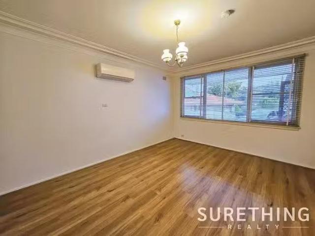 Cozy 7 Lismore Street, Pendle Hill, NSW 2145