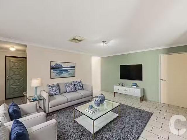 Charming 7 Povey Place, Parmelia, WA 6167