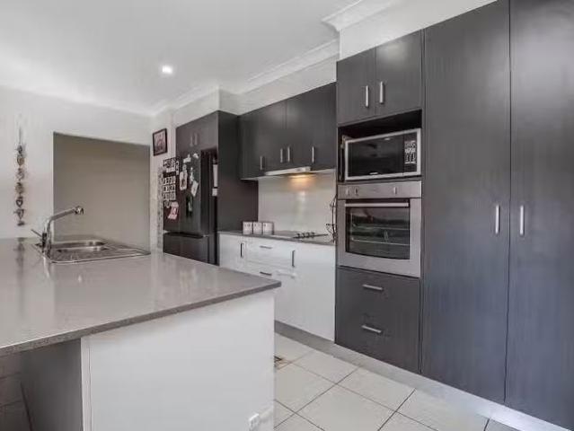 Cheap 7 Zinc Street, Pimpama, QLD 4209