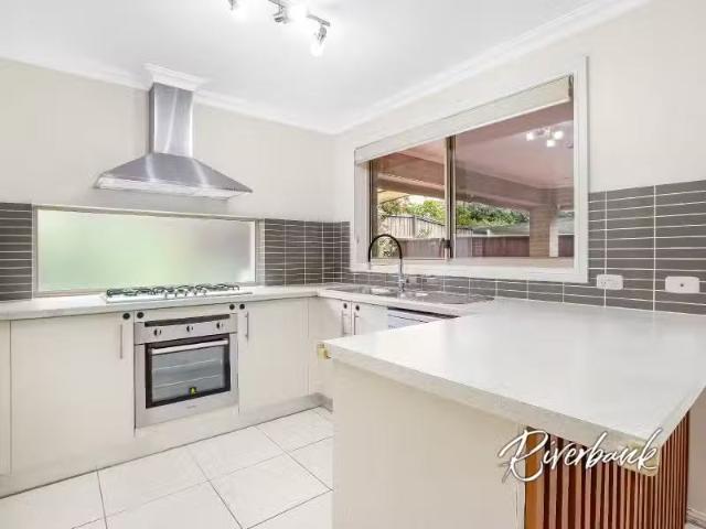Cozy 83 Nijong Drive, Pemulwuy NSW 2145