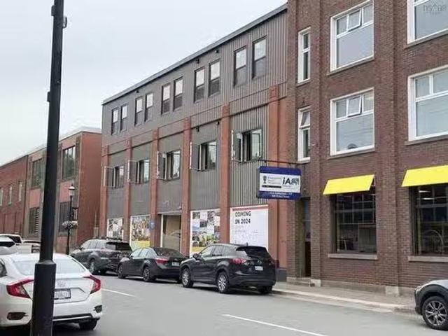 Deal! 802 Prince Street, Truro, NS, B2N 1H1 commercial for l.