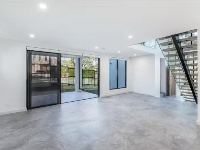 New 80a Taren Road, CARINGBAH SOUTH House for rent Listed by.