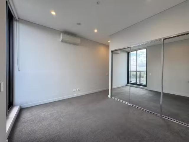 Deal! 814 / 2 Sergeant Street, Edmondson Park Apartment for re.