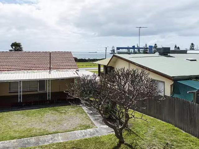 Deal! 8/198 Kent Street, Rockingham, WA 6168