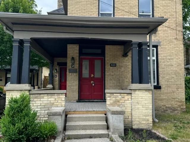 FOR RENT: 820 Queens Ave