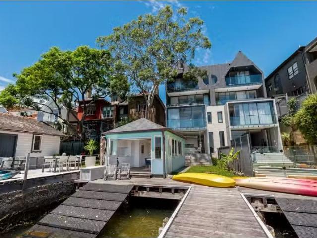 Deal! 82 Louisa Road, Birchgrove House for rent Listed by Jon.