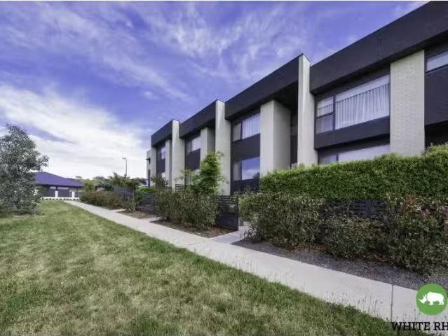 Deal! 8/7 Courtney Street, Googong Townhouse for rent Listed.