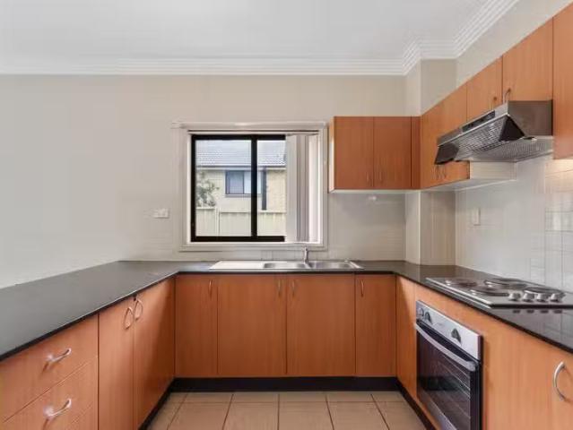 Unique 8/47 Hythe Street, Mount Druitt NSW 2770