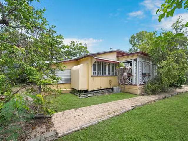 Rental! 85 Livingstone Street, West End, QLD 4810